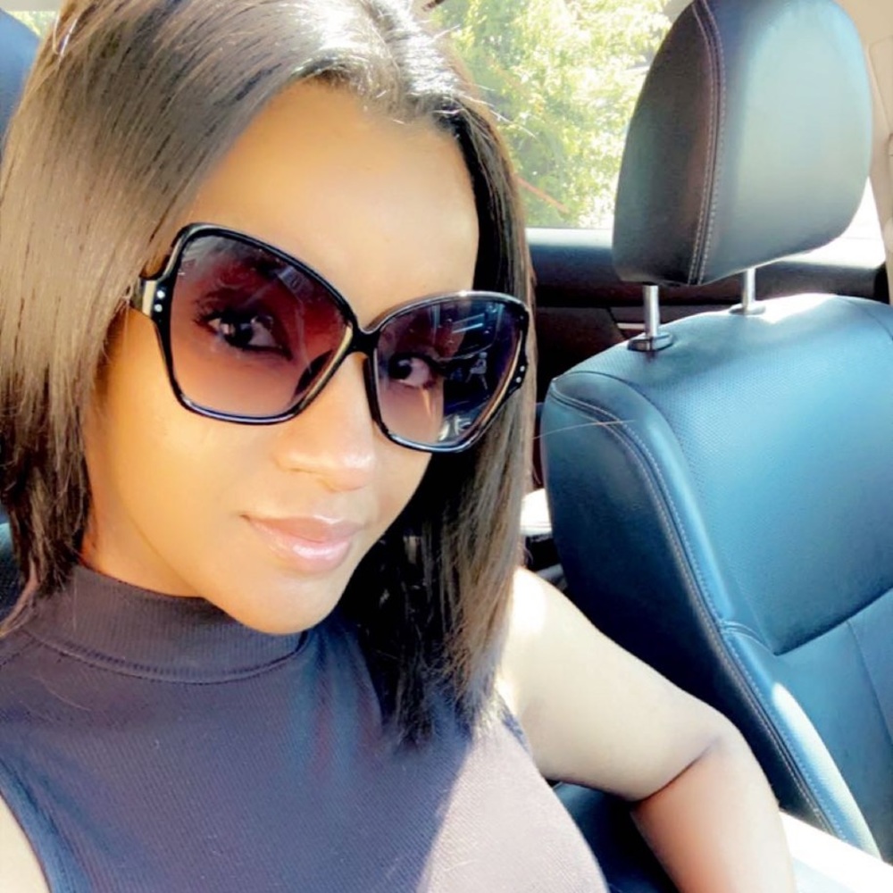 Meet your Posher, Stephanie